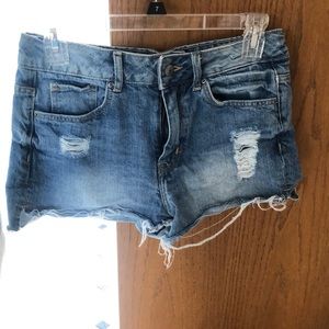 H&M Divide distressed short shorts